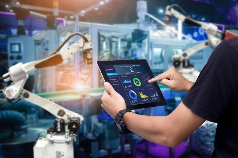 How Does Technology Benefit the Manufacturing Industry?